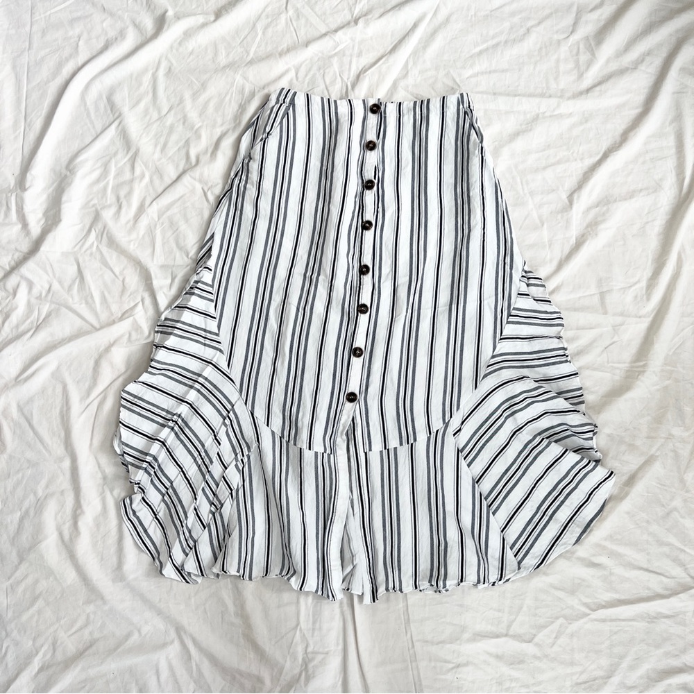 White striped flowy skirt